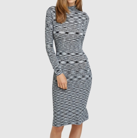 Winter dress - Picture 2 of 8